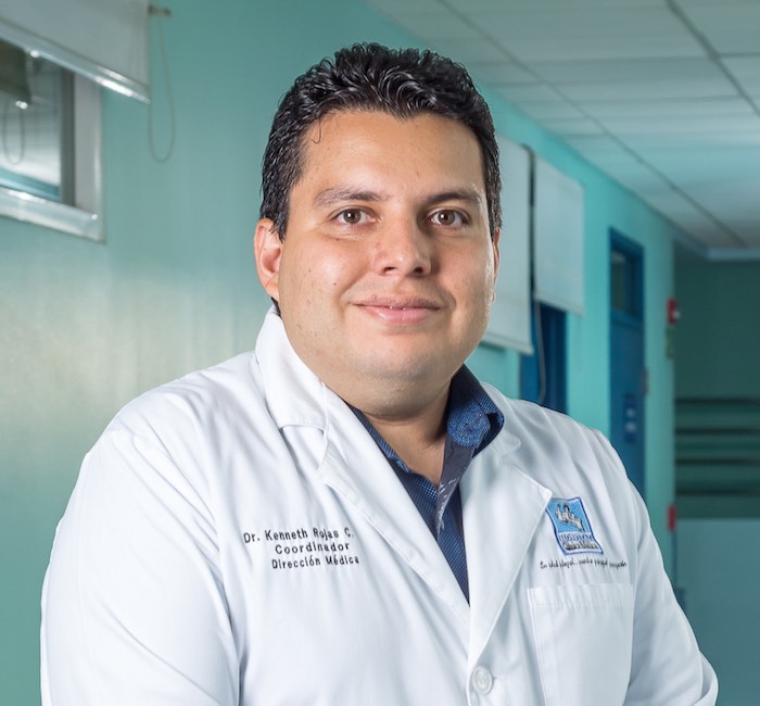 Dr. Kenneth Rojas Calderón
